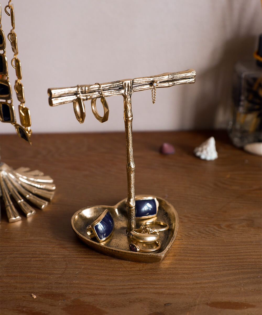 Smykkestativ til øredobber og ringer