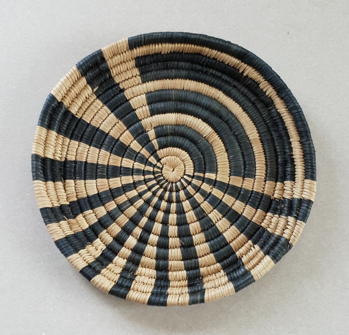 Malawi kurvfat - Sort og natur