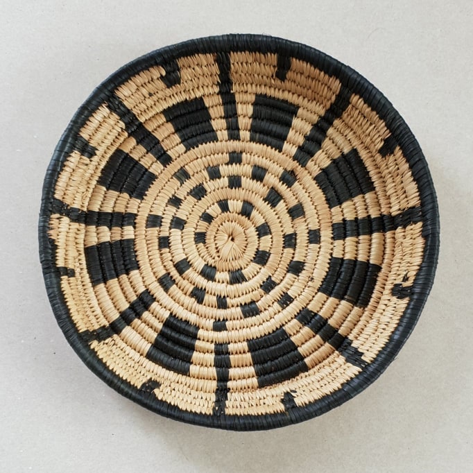 Malawi kurvfat - Sort og natur