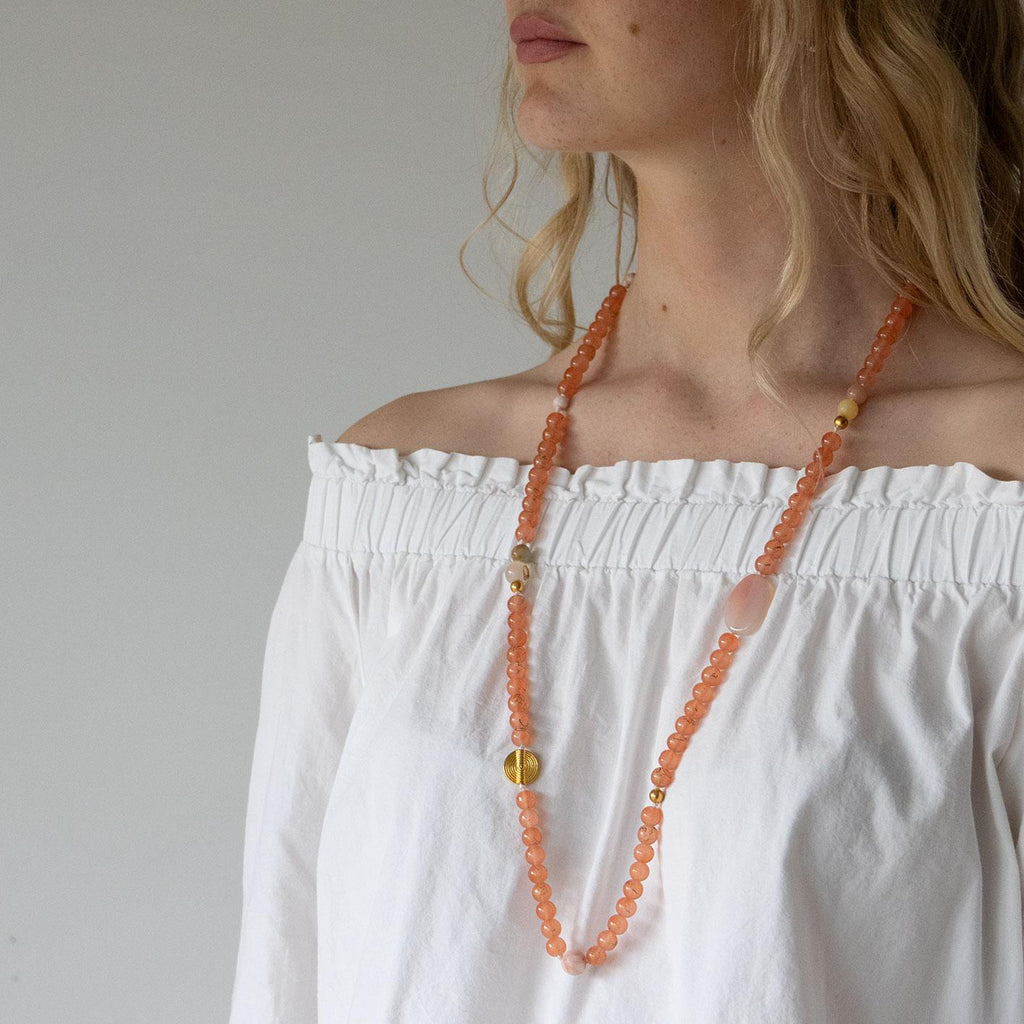 Halskjede med halvedelstener - Solsten