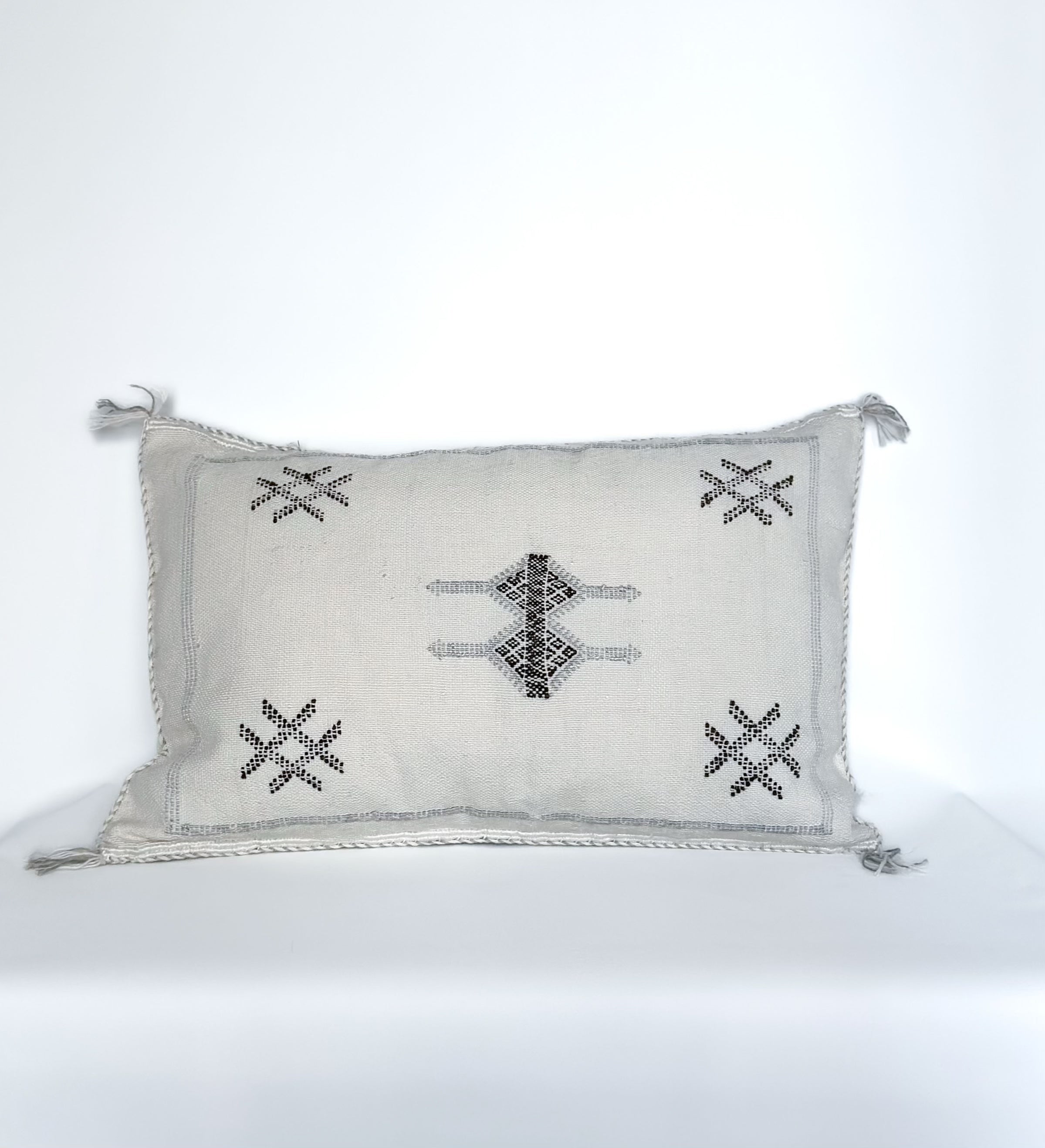 Marokkansk pudebetræk i agavesilke 40x60