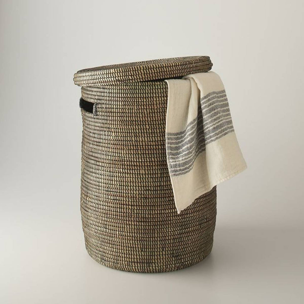 Stor skittentøyskurv med flatt lokk - Hvit