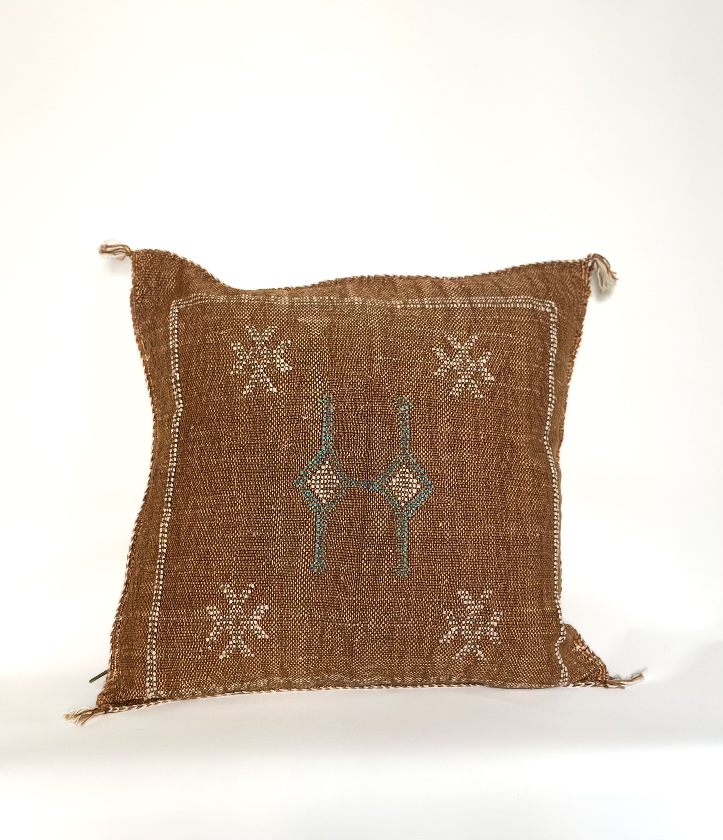 Putetrekk 50x50 brunt med turkise broderier