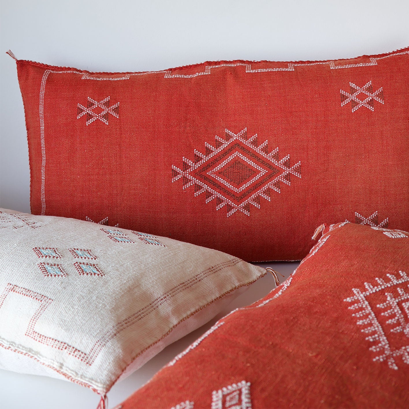 Marokkansk putetrekk i agavesilke 50x90