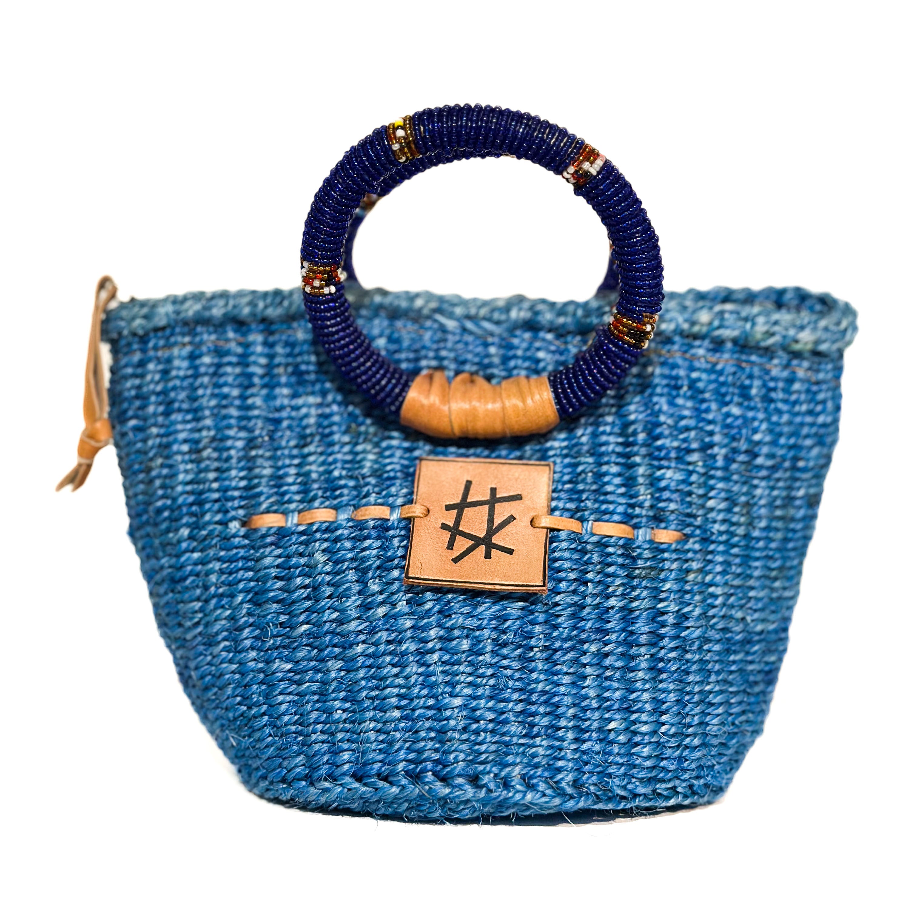 Liten veske med perlehåndtak