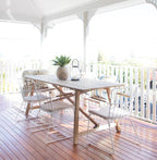 Aruba spisebord i resirkulert teak