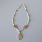 Halskjede med halvedelstener - Agat