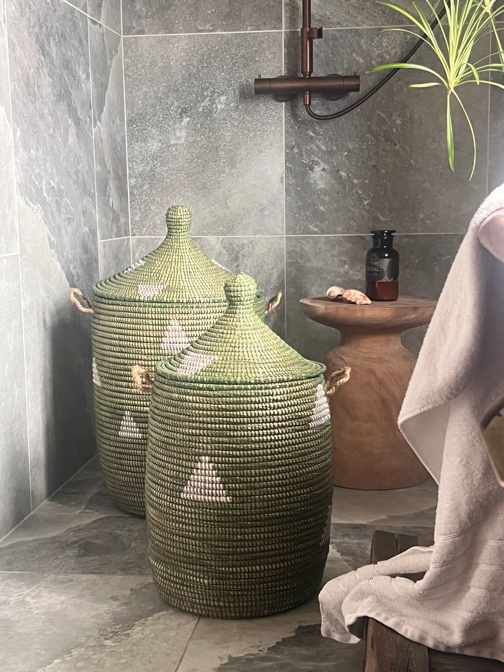 Savannenkurv - olivengrønn med hvite felter