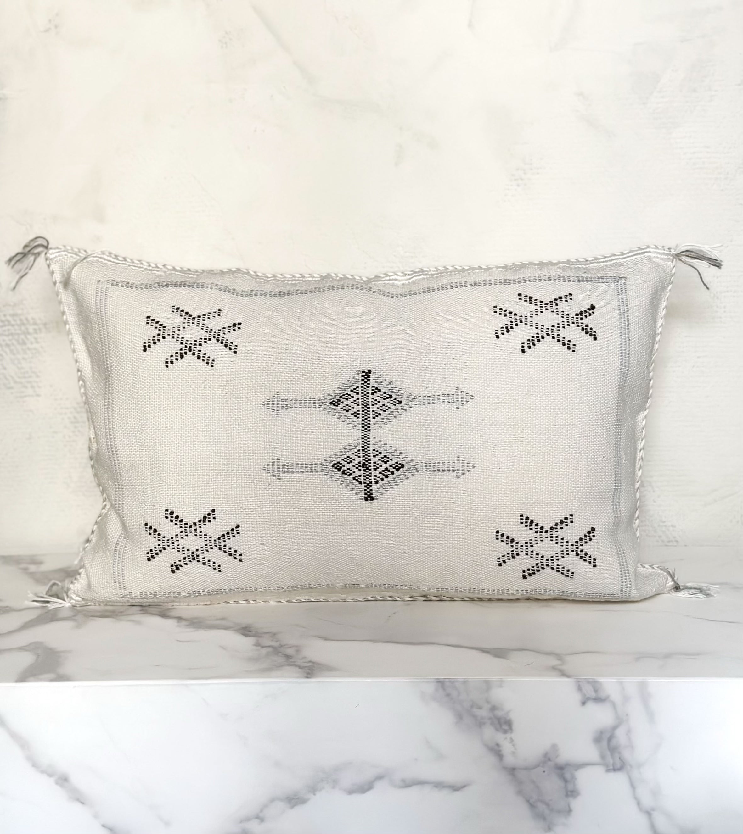 Moroccan cushion cover in agave silk 40x60