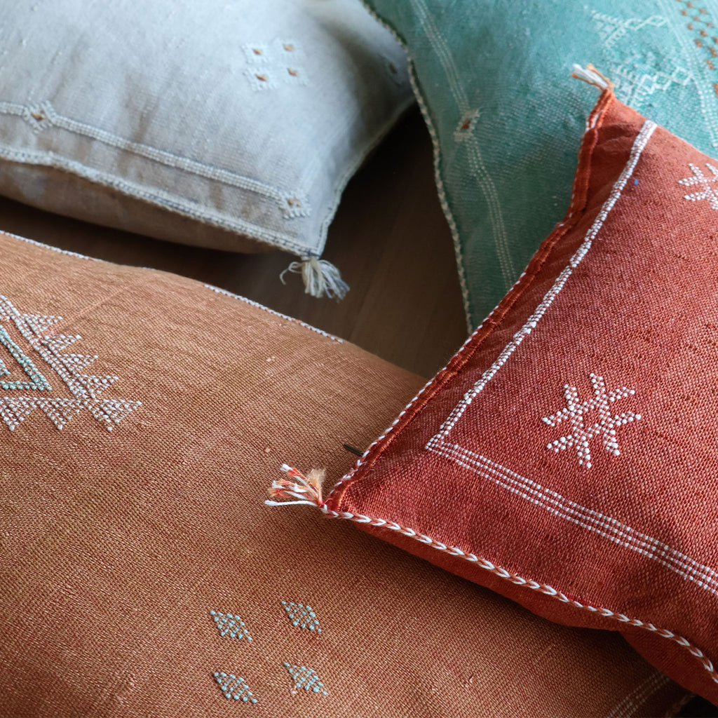 Marokkansk putetrekk i agavesilke 50x90