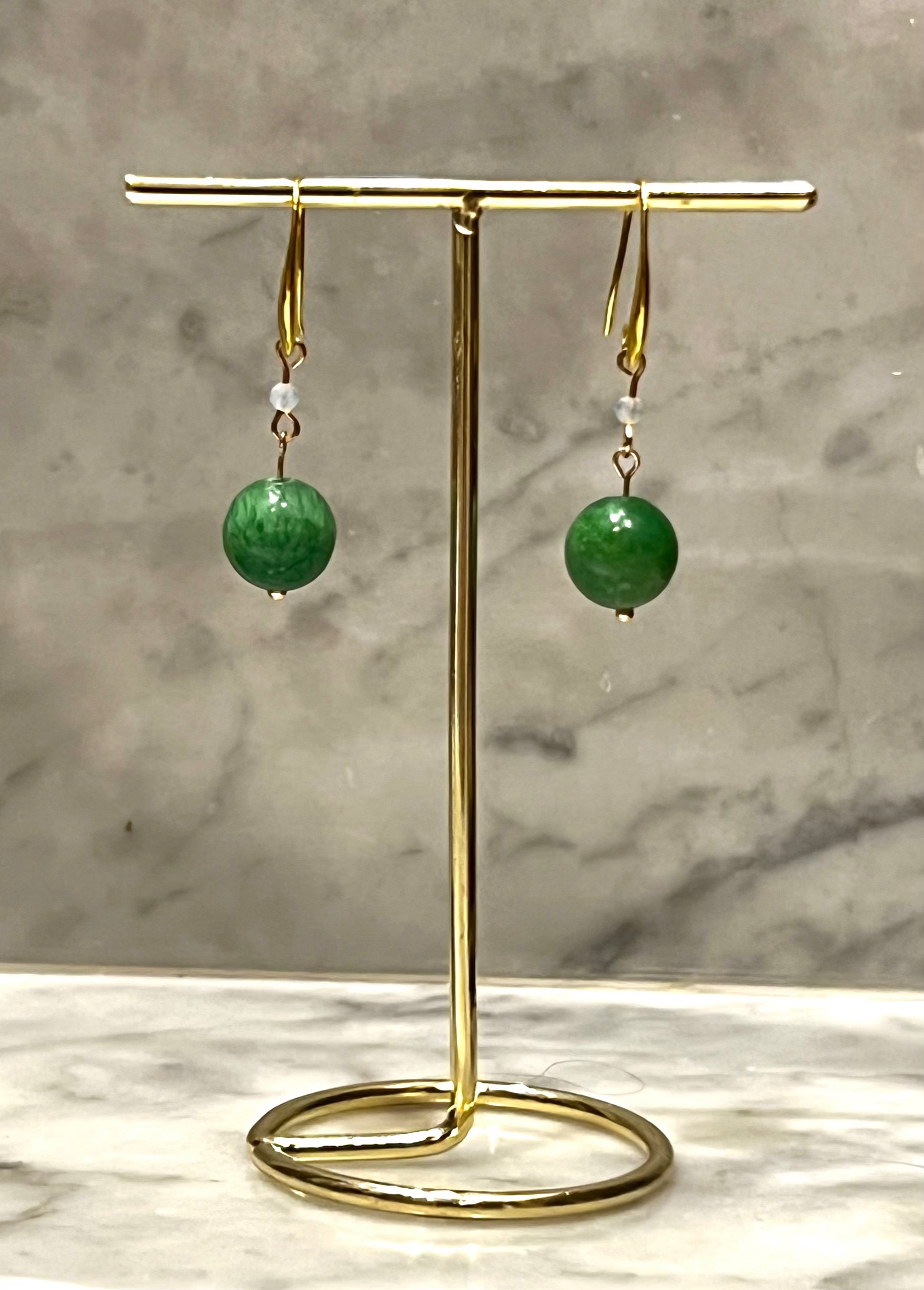 Øredobber med halvedelstener - Grønn jade