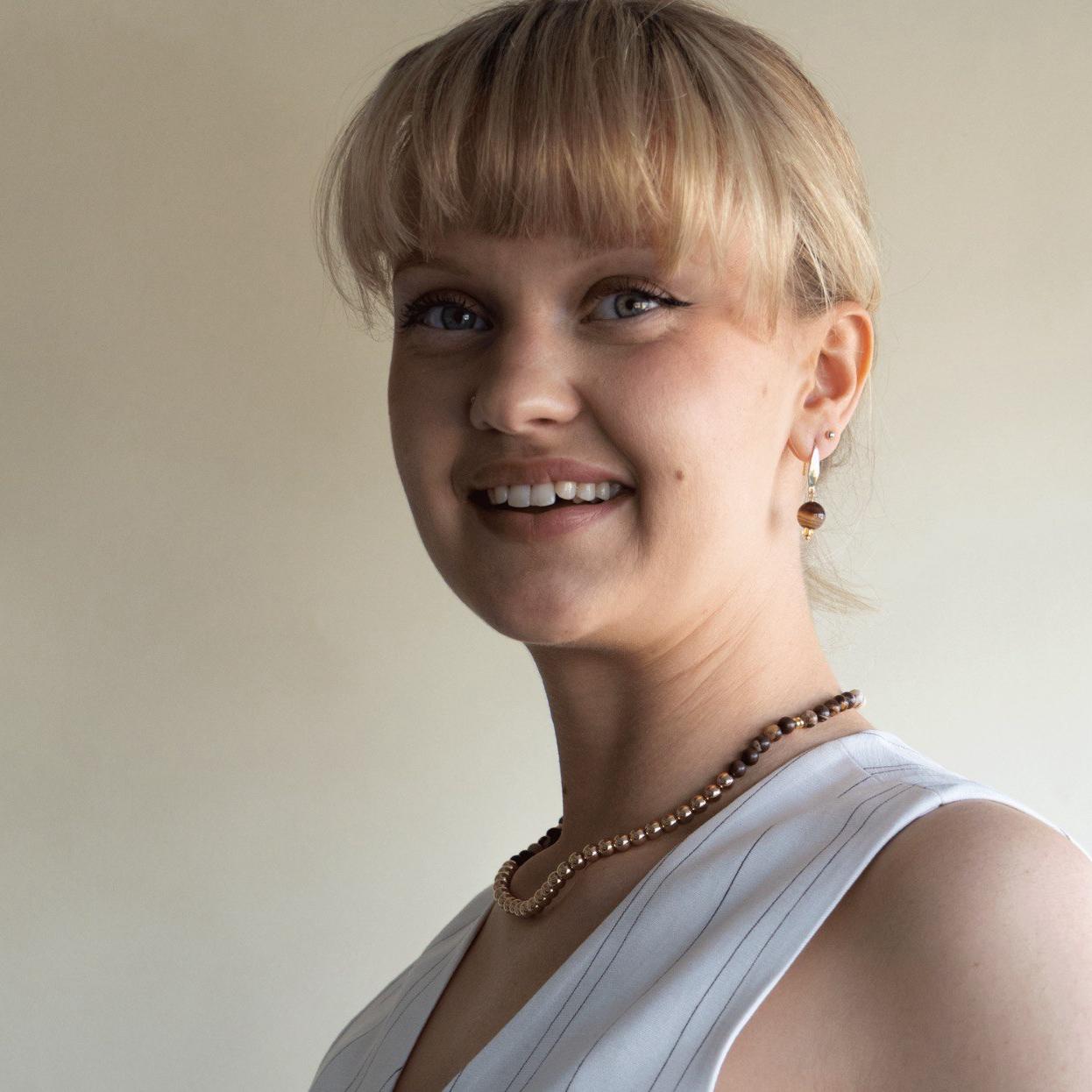 Halskjede med halvedelstener - Tigerøye