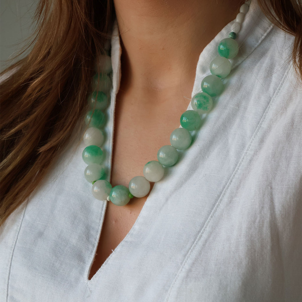 Halskjede med halvedelstener - Grønn agat