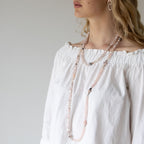 Halskjede med halvedelstener - Rosenkvarts