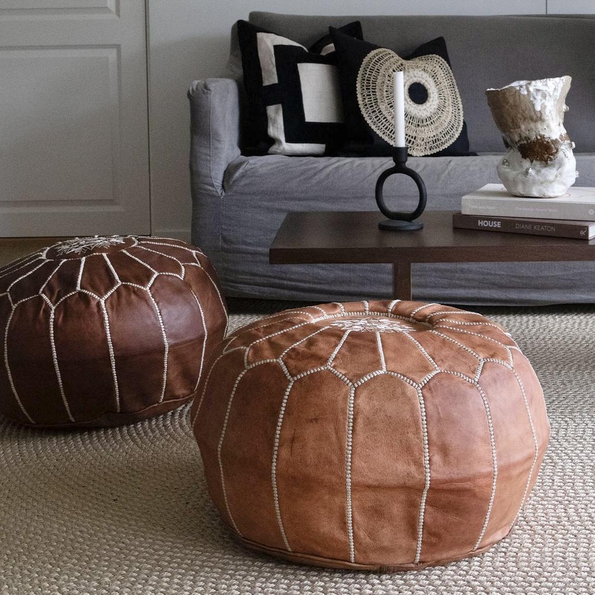 Marokkansk cognacbrun skinnpuff