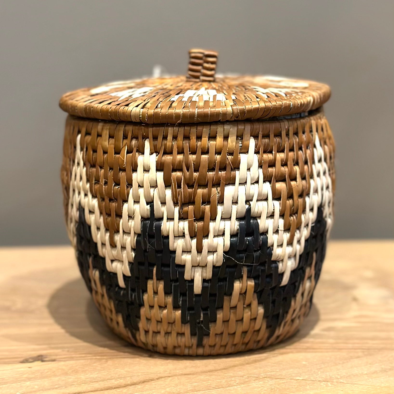 Zulukurv - Oppbevaringsboks med lokk