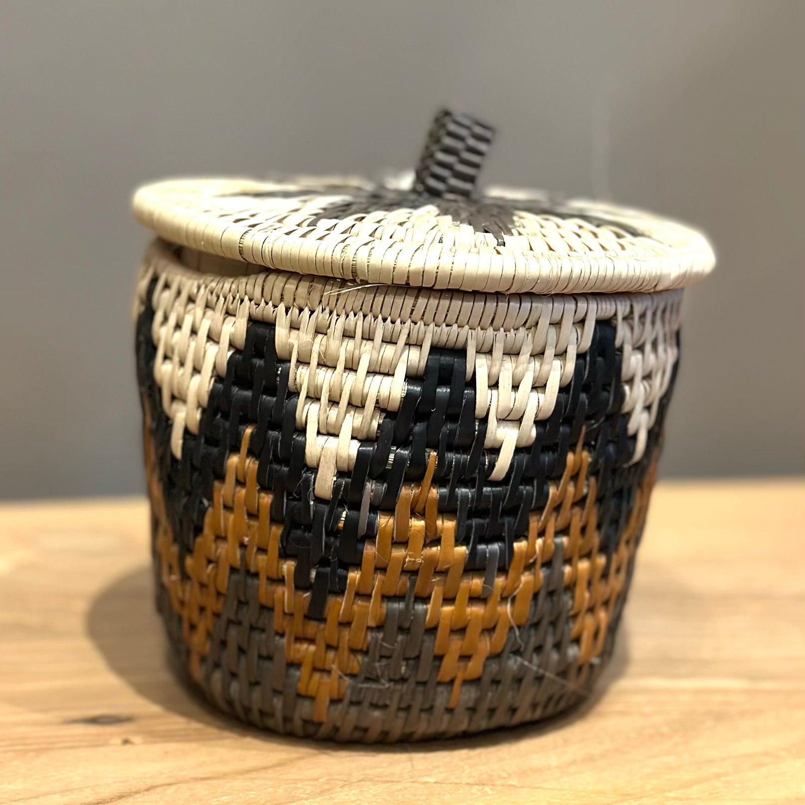 Zulukurv - Oppbevaringsboks med lokk