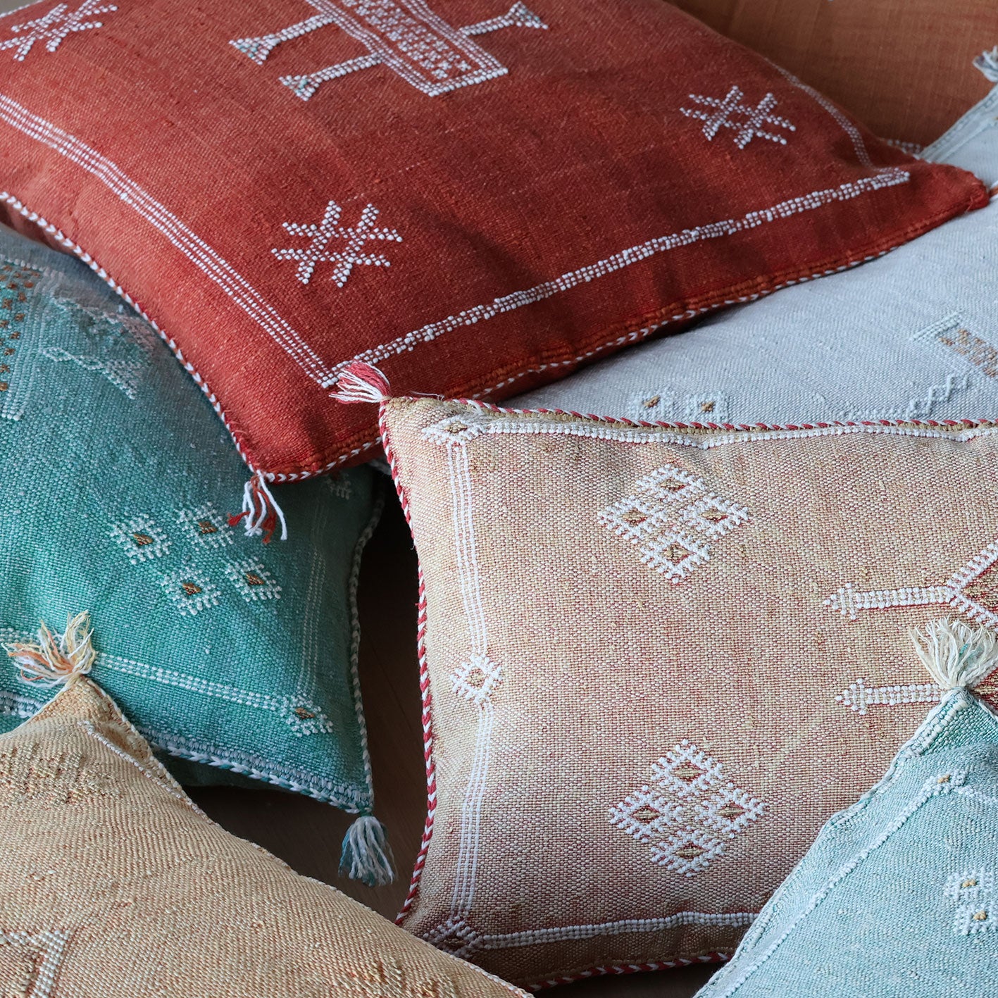 Marokkansk putetrekk i agavesilke 50x50