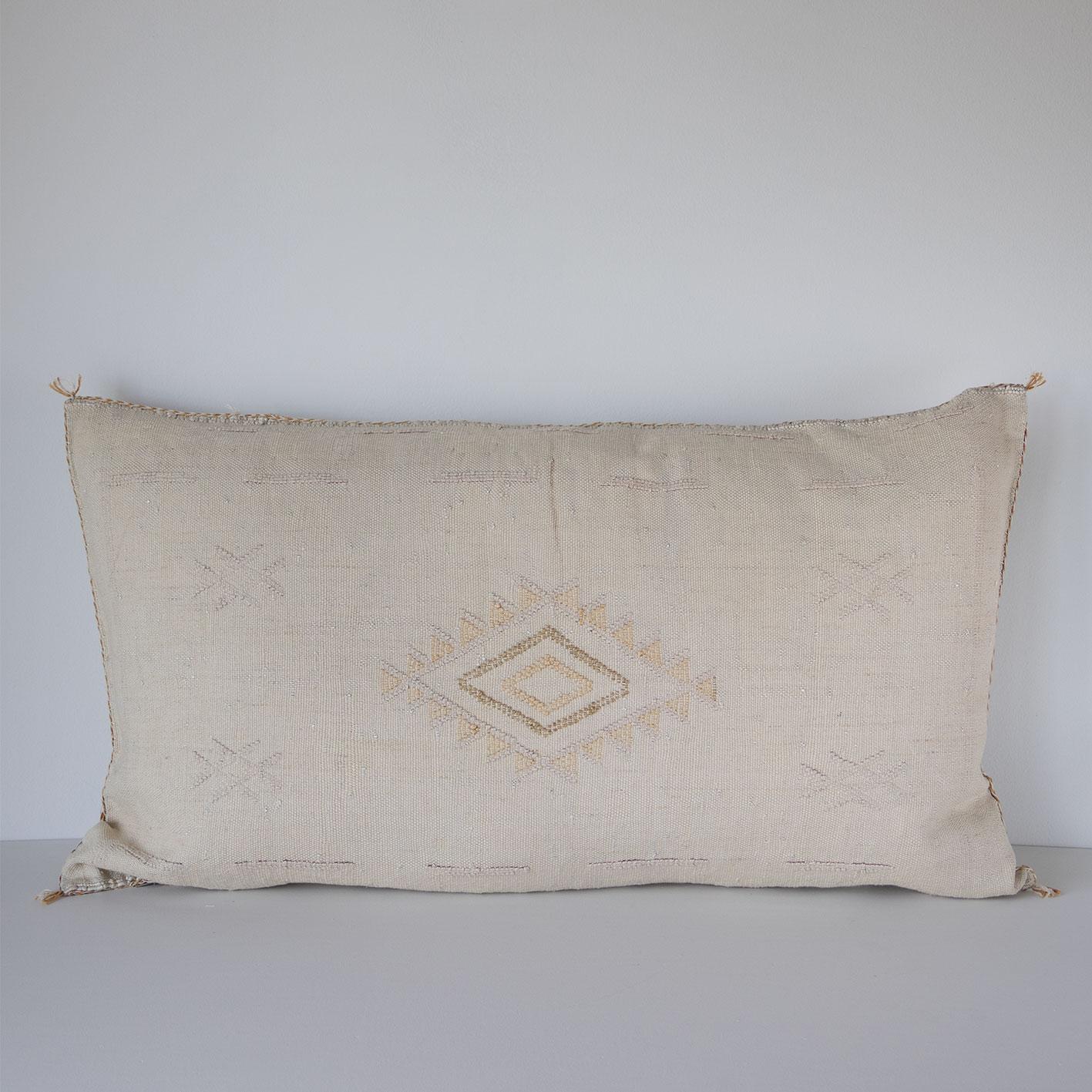 Marokkansk putetrekk i agavesilke 50x90