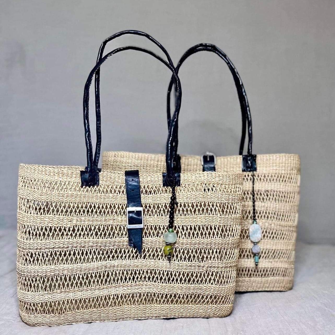 CISSI eksklusiv skulderveske med skinnrem