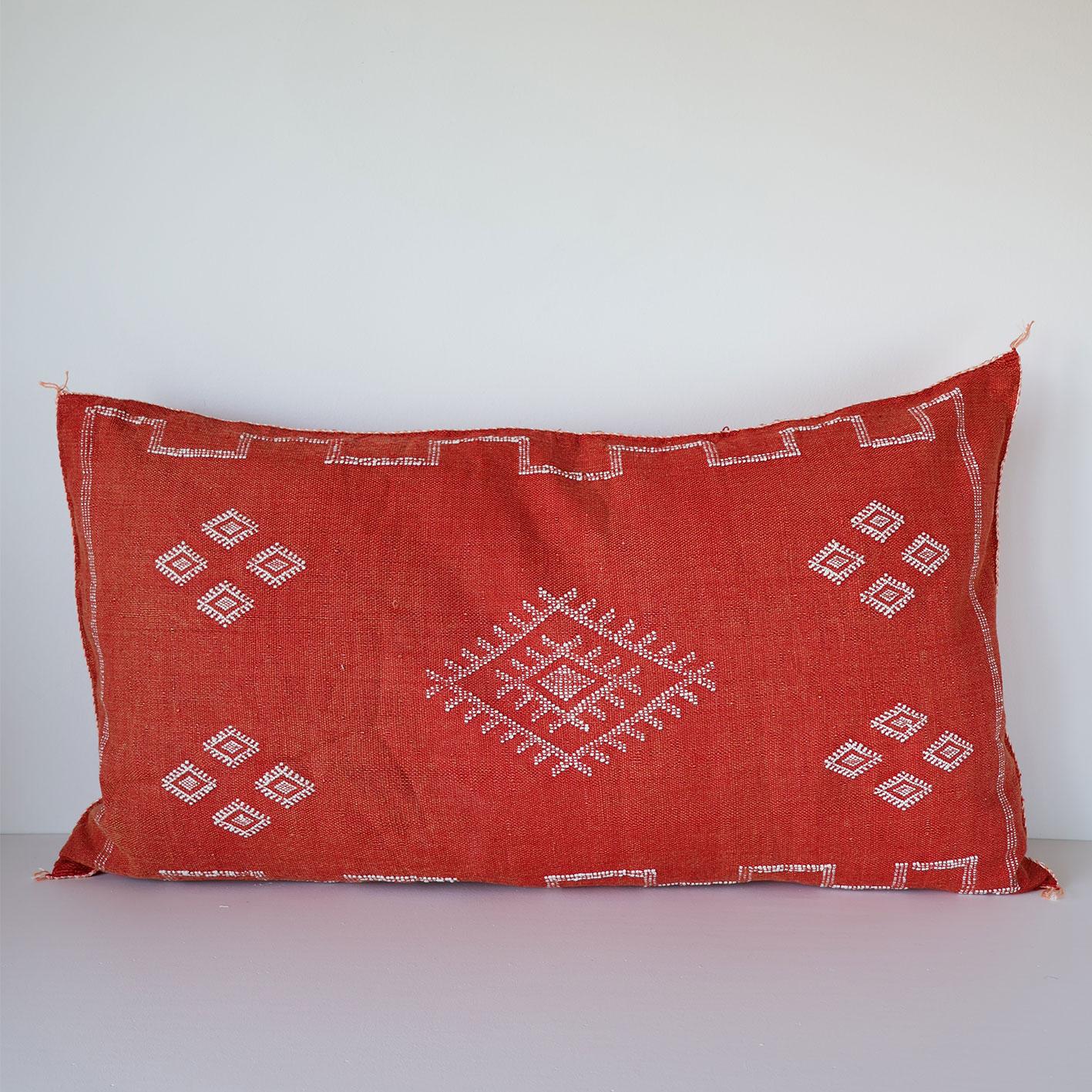 Marokkansk putetrekk i agavesilke 50x90