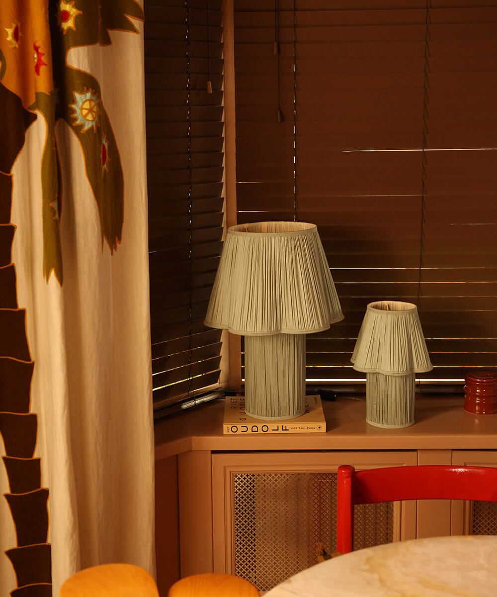 Eksklusiv silkelampe i bronzefarve