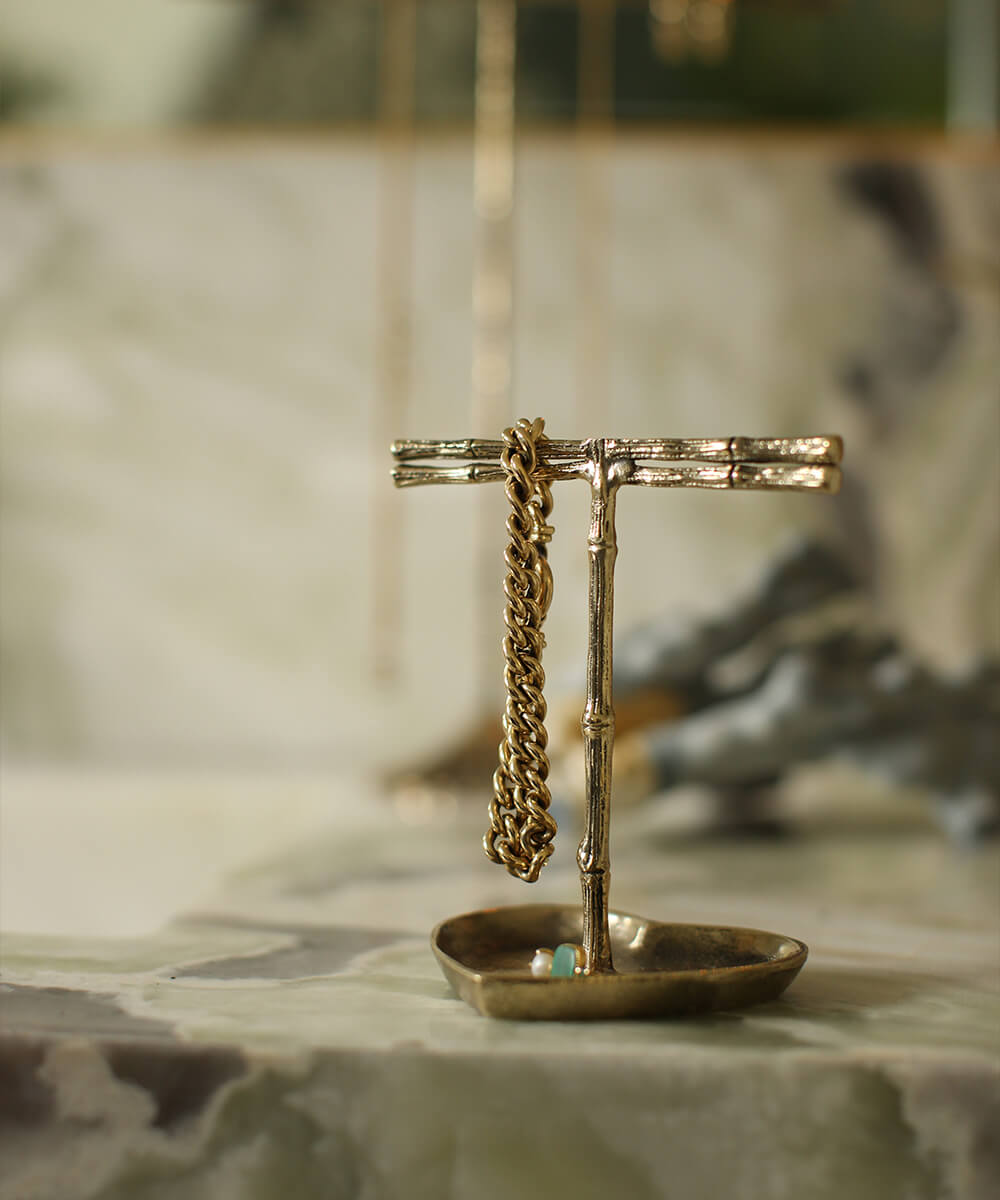 Smykkestativ til øredobber og ringer