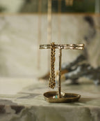 Smykkestativ til øredobber og ringer