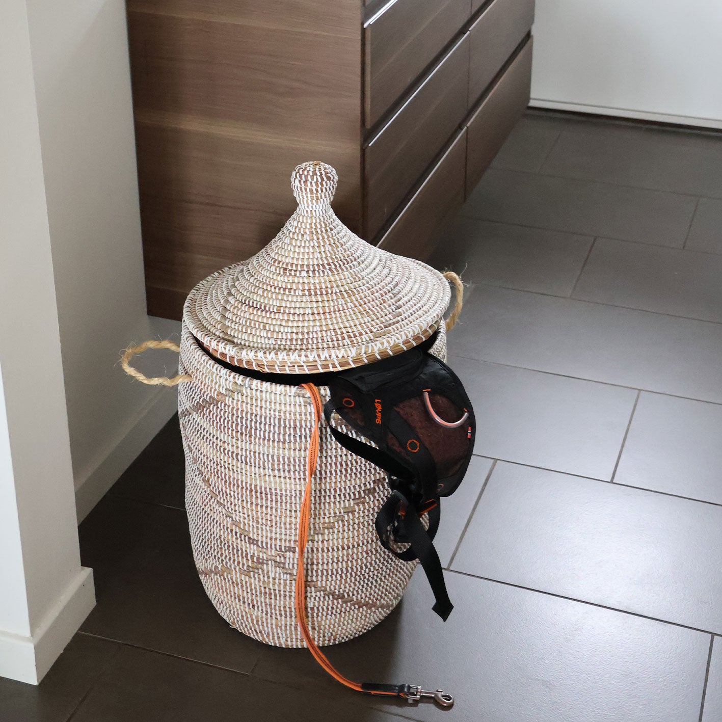 Savannenkurv - Hvit med sølvkryss