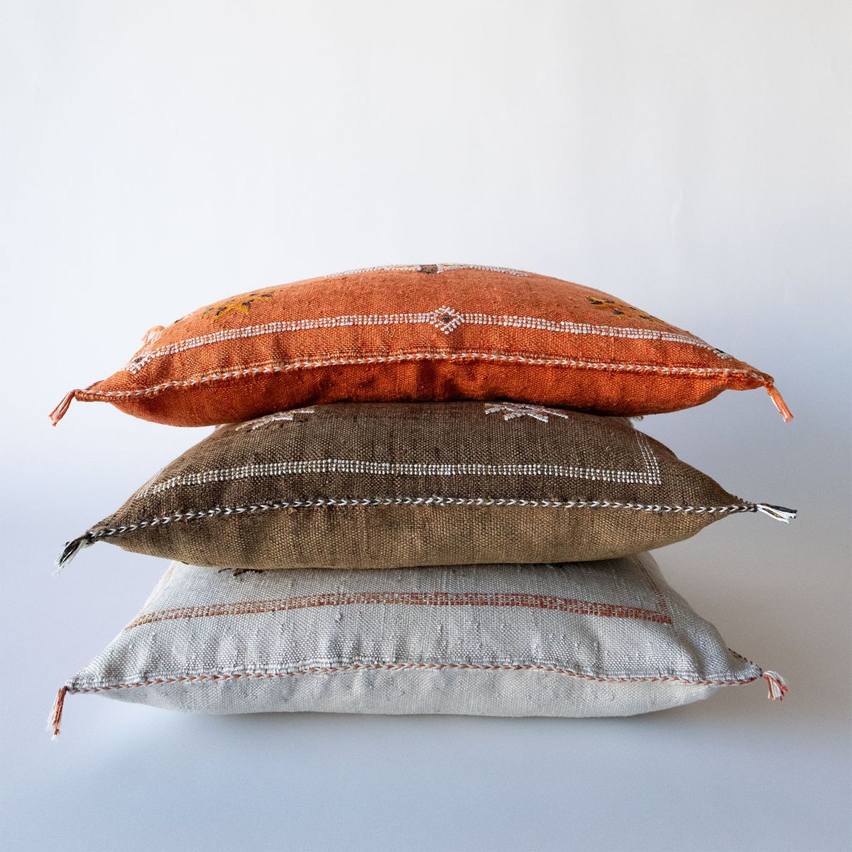 Marokkansk putetrekk i agavesilke 40x60