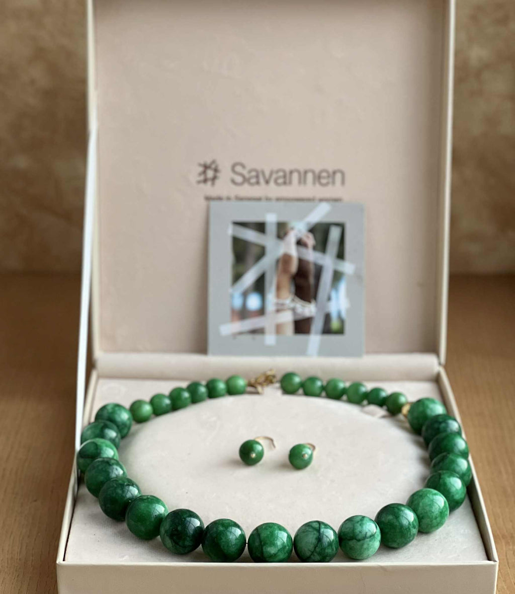 Øredobber med halvedelstener - Grønn jade