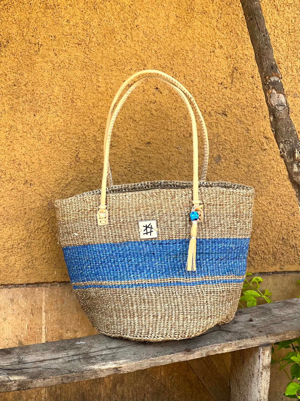 Kenyan sisal bag with tassel