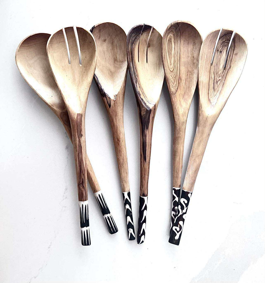 Wooden salad cutlery