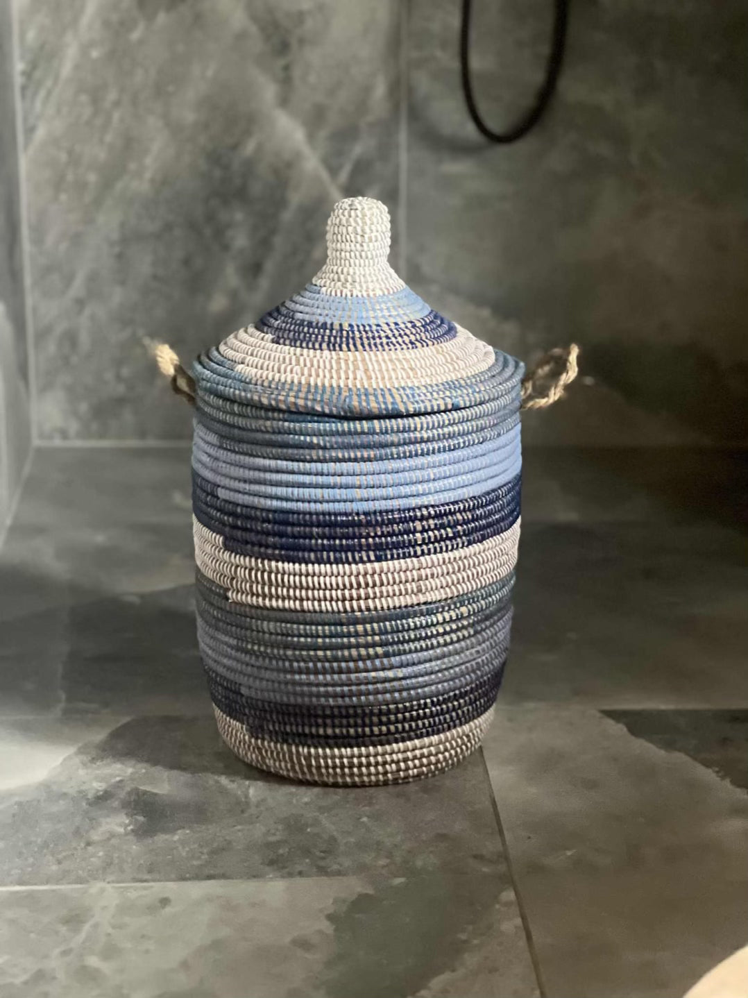 Savannenkurv - Striper i blå og hvit