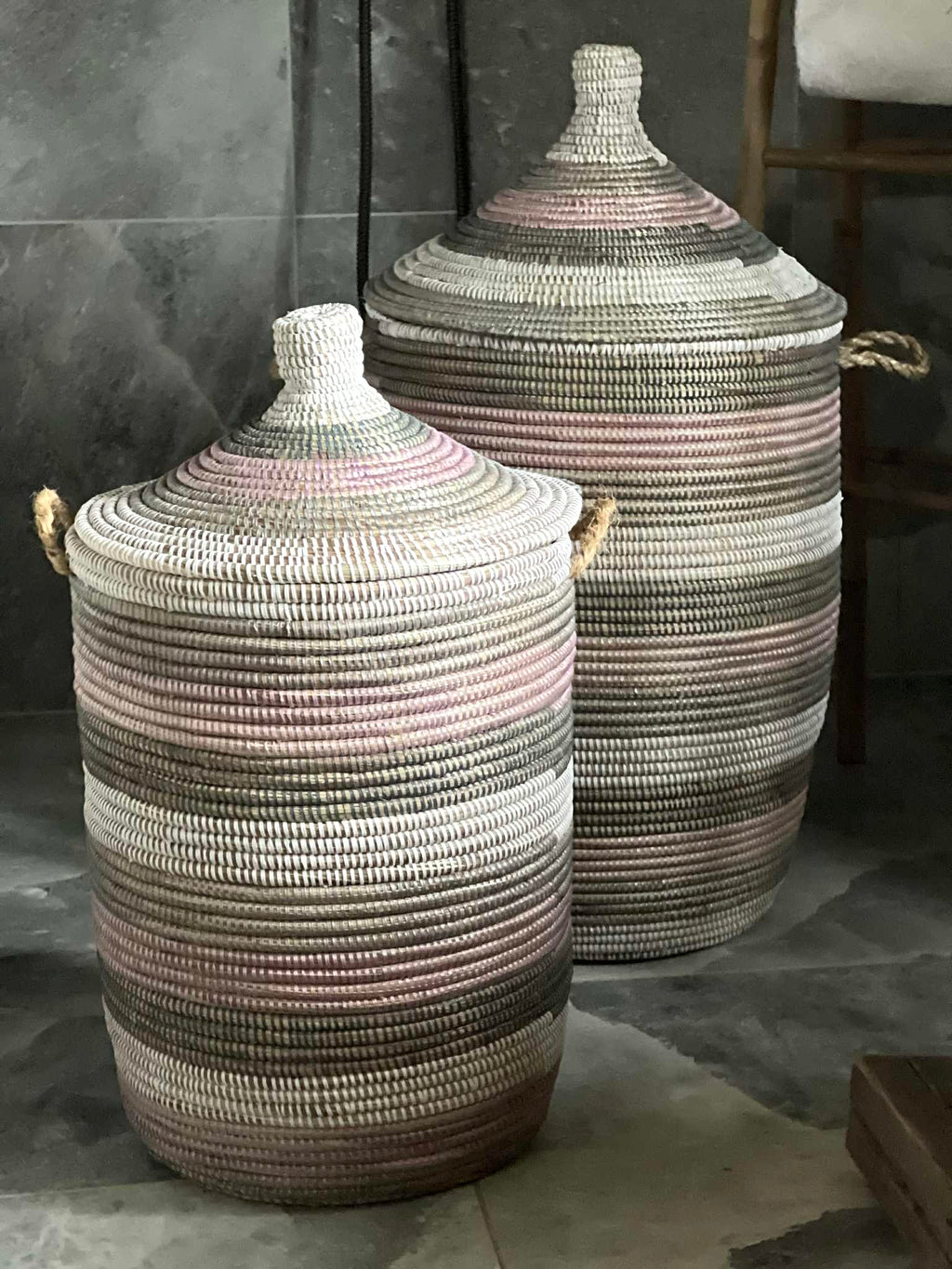 Savannenkurv - Striper i rosa, grå og hvit