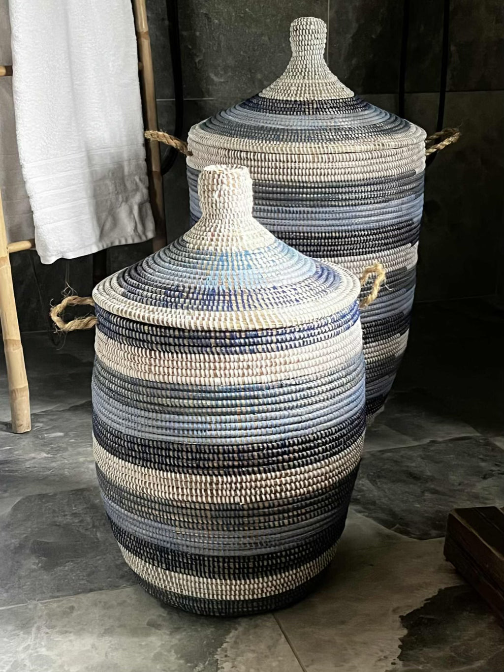 Savannenkurv - Striper i blå og hvit