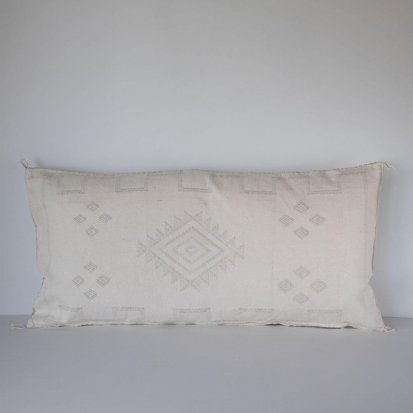 Marokkansk putetrekk i agavesilke 50x90