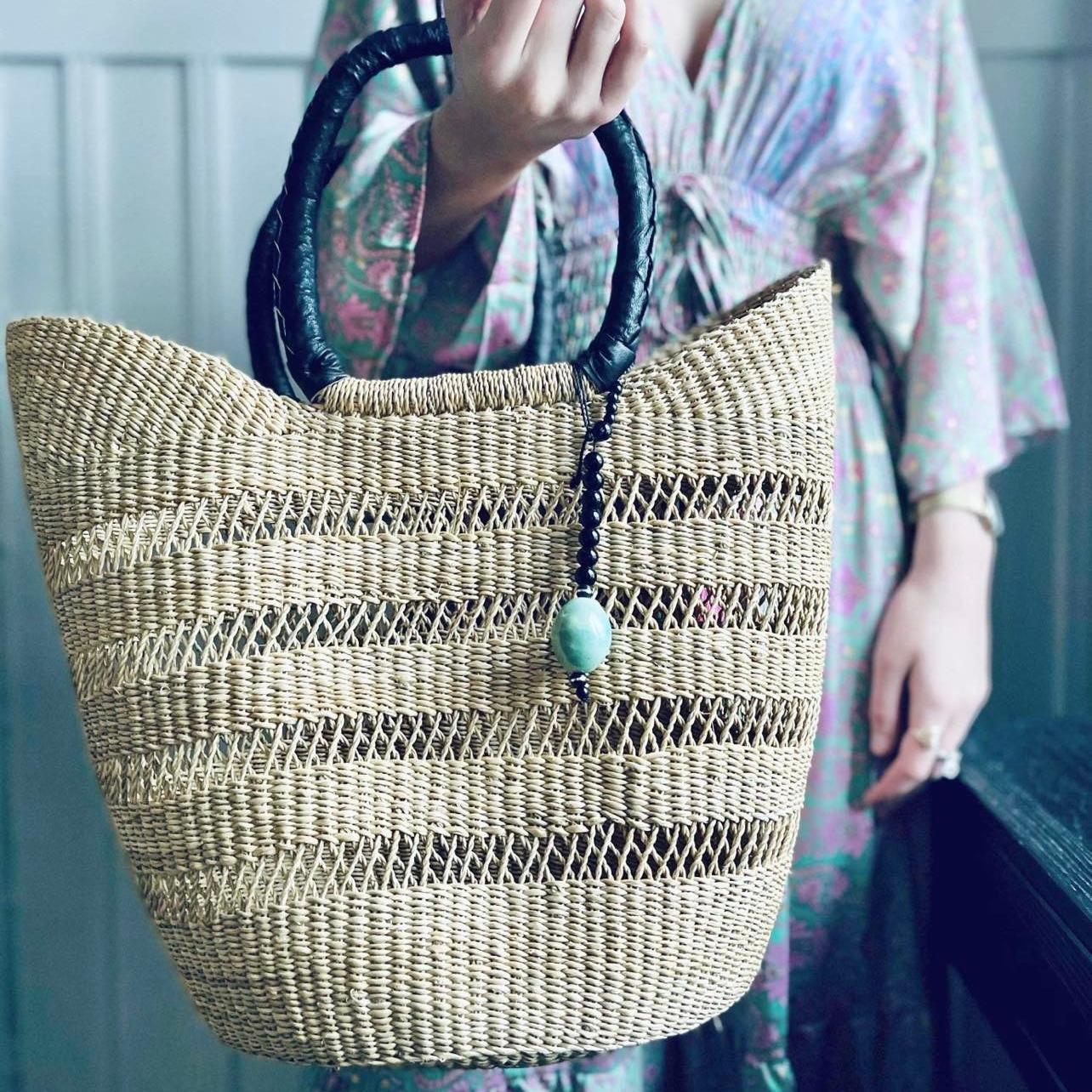 AINA stort handlenett med anheng