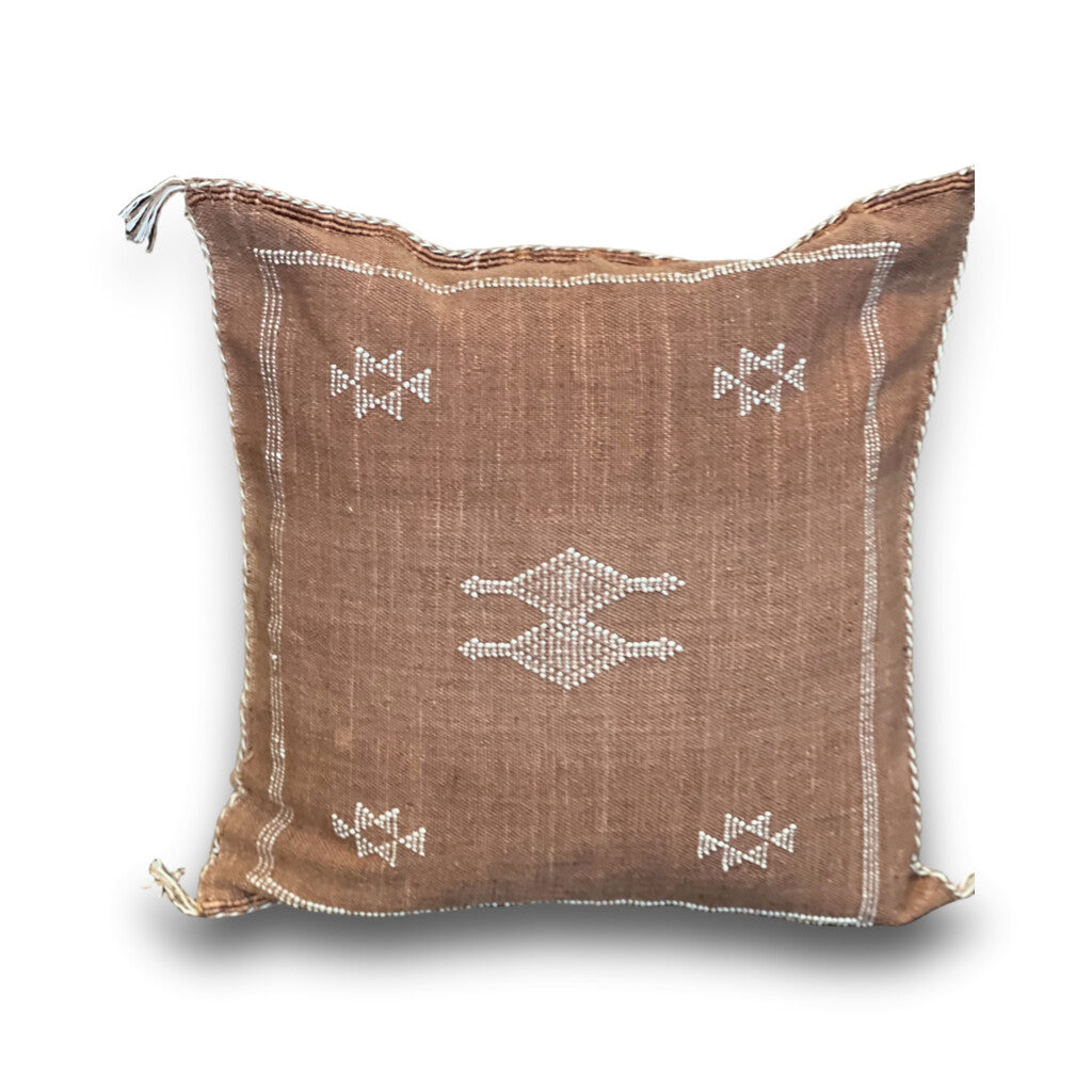 Marokkansk agavesilke putetrekk ca. 50x50 cm i brun med hvite broderier