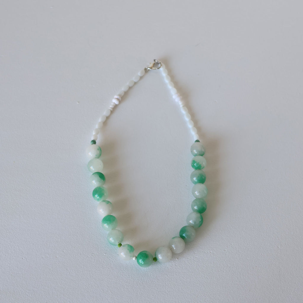 Halskjede med halvedelstener - Grønn agat