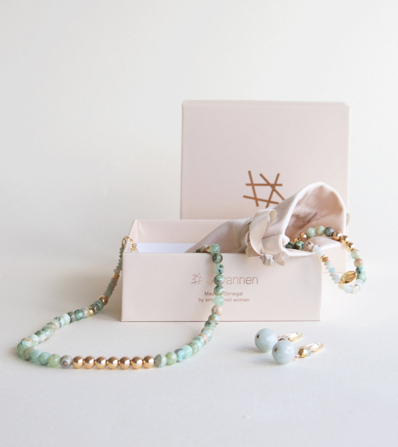 Øredobber med halvedelstener - Aquamarin