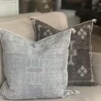 Marokkansk agavesilke putetrekk i lys gråblå 50x50