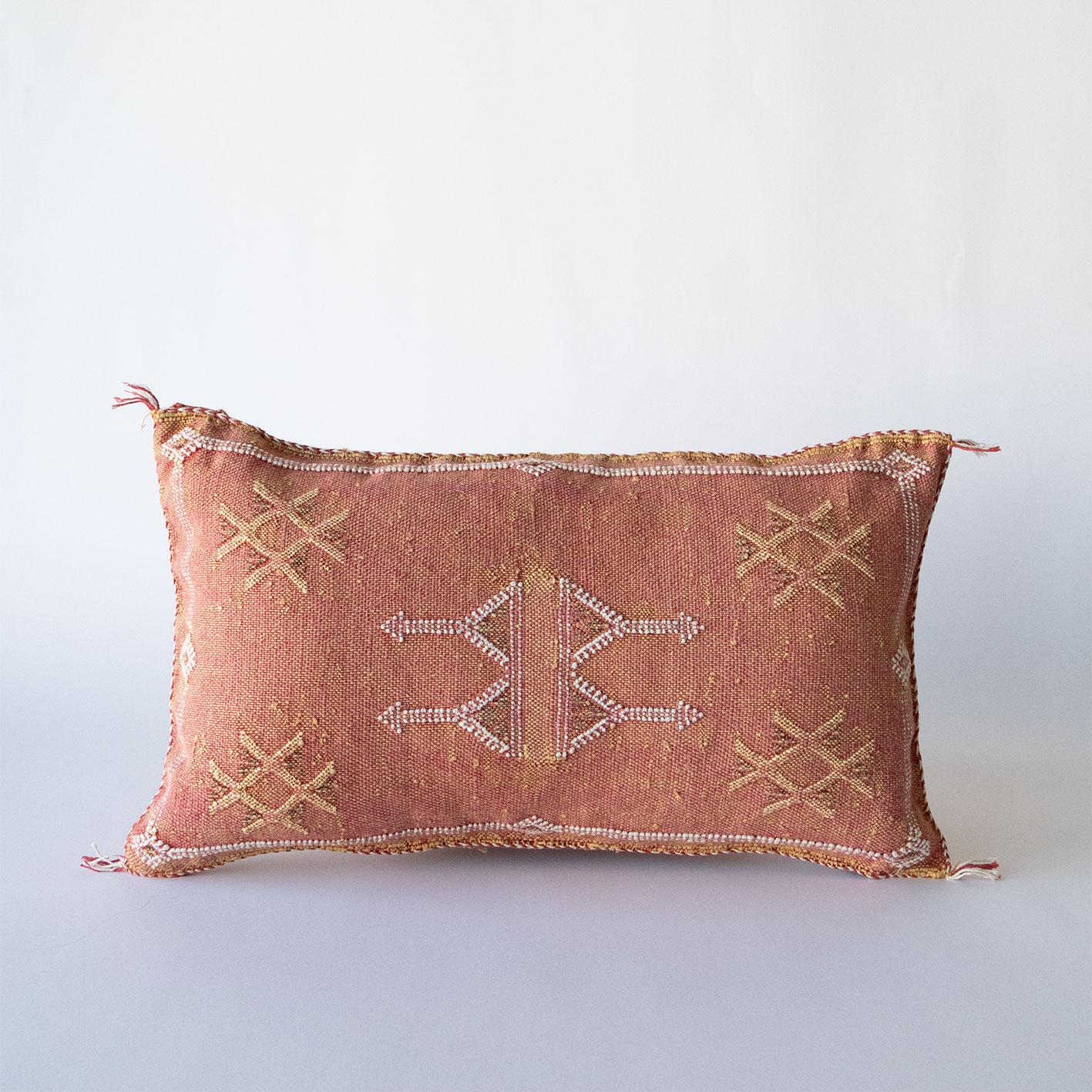 Marokkansk putetrekk i agavesilke 40x60