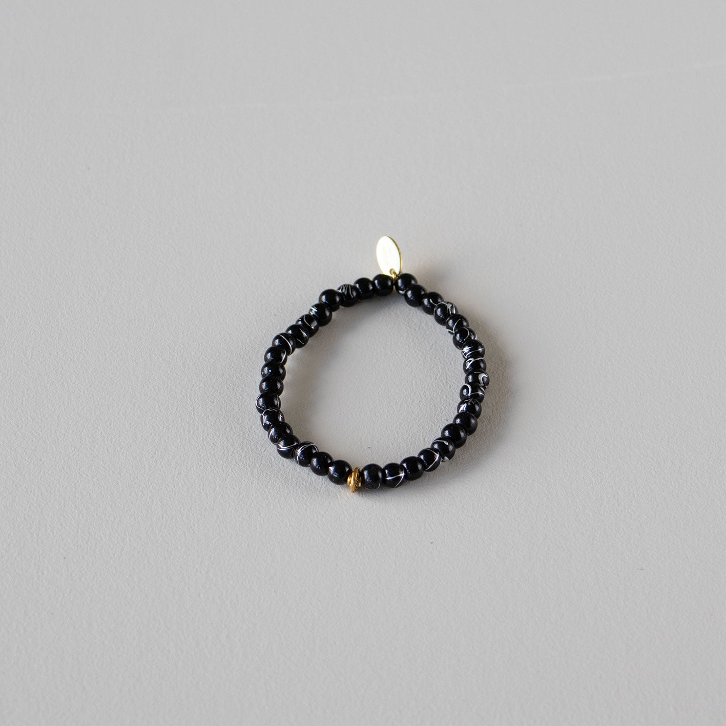 Armbånd med halvedelstener - Sort agat