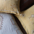 Marokkansk putetrekk i agavesilke 50x50