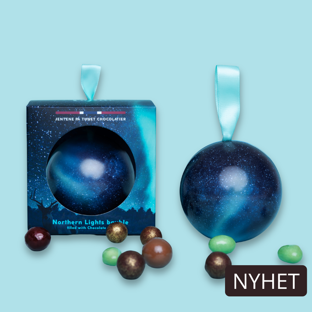 Northern Lights Julekule i tinn med sjokolade, fra Jentene på Tunet