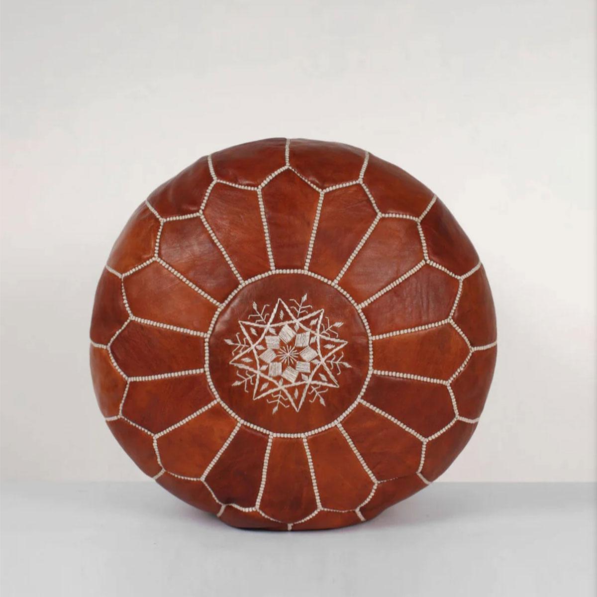 Marokkansk cognacbrun skinnpuff