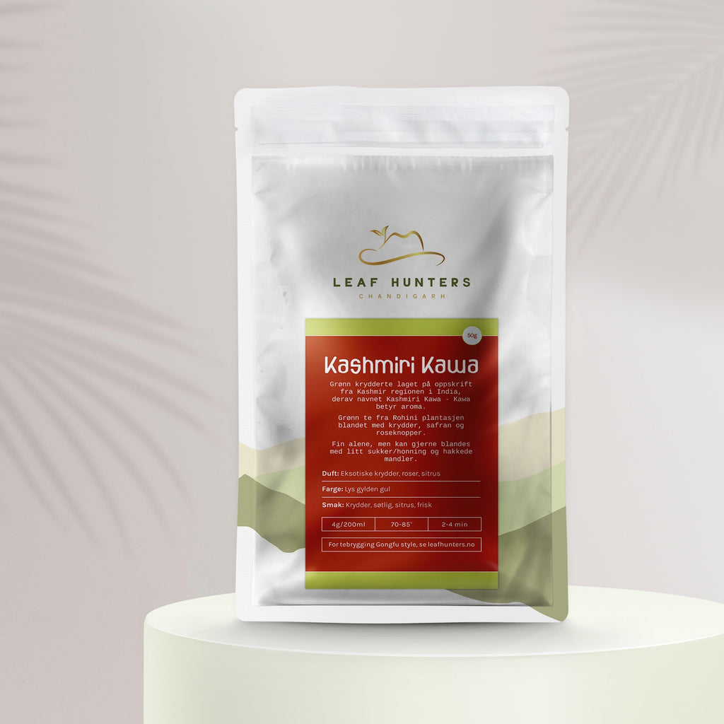Kashmiri Kawa, grønn krydderte med safran og roseknopper