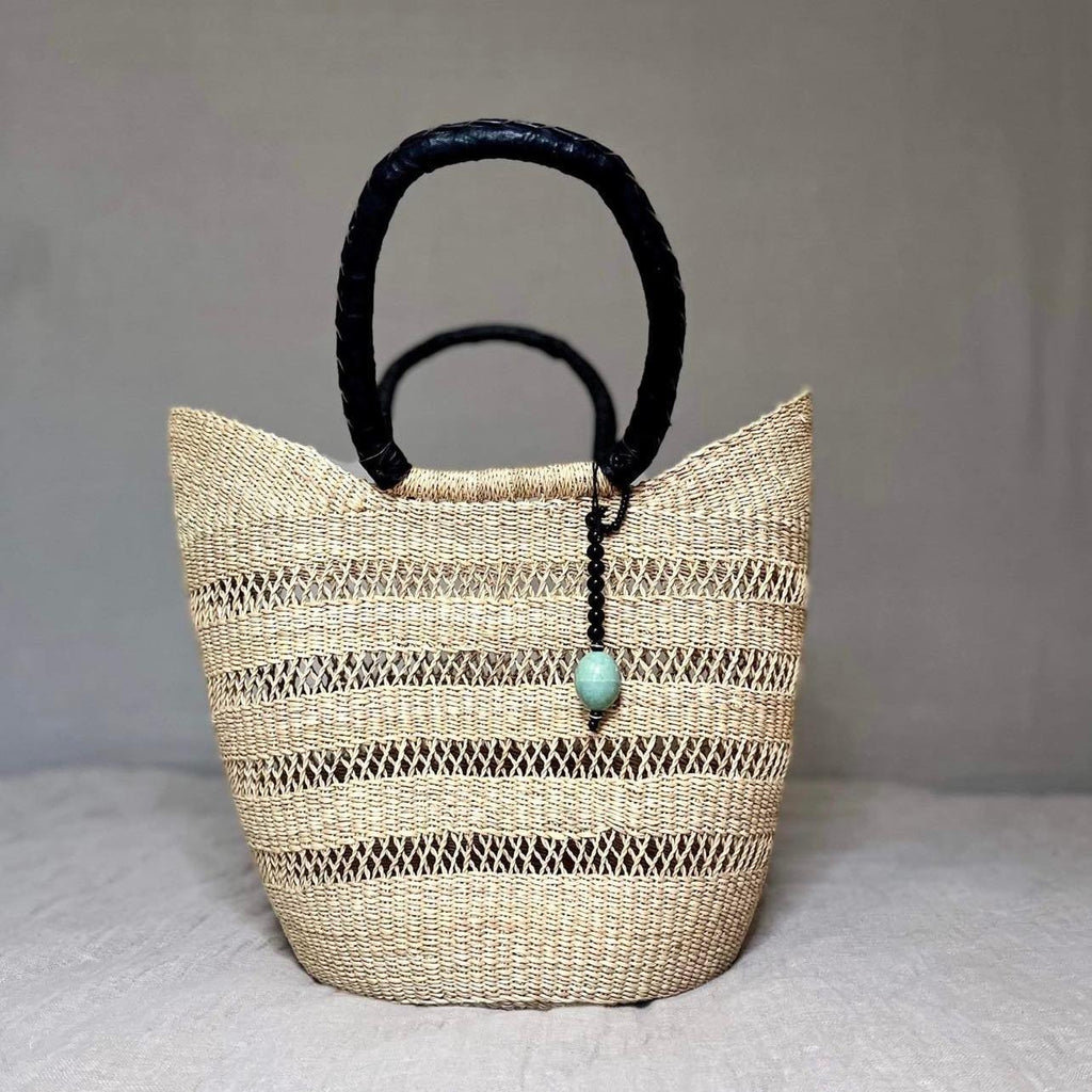 AINA stort handlenett med anheng