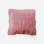 Marokkansk agavesilke putetrekk 50x50 cm i dus rosa med hvitt broderi